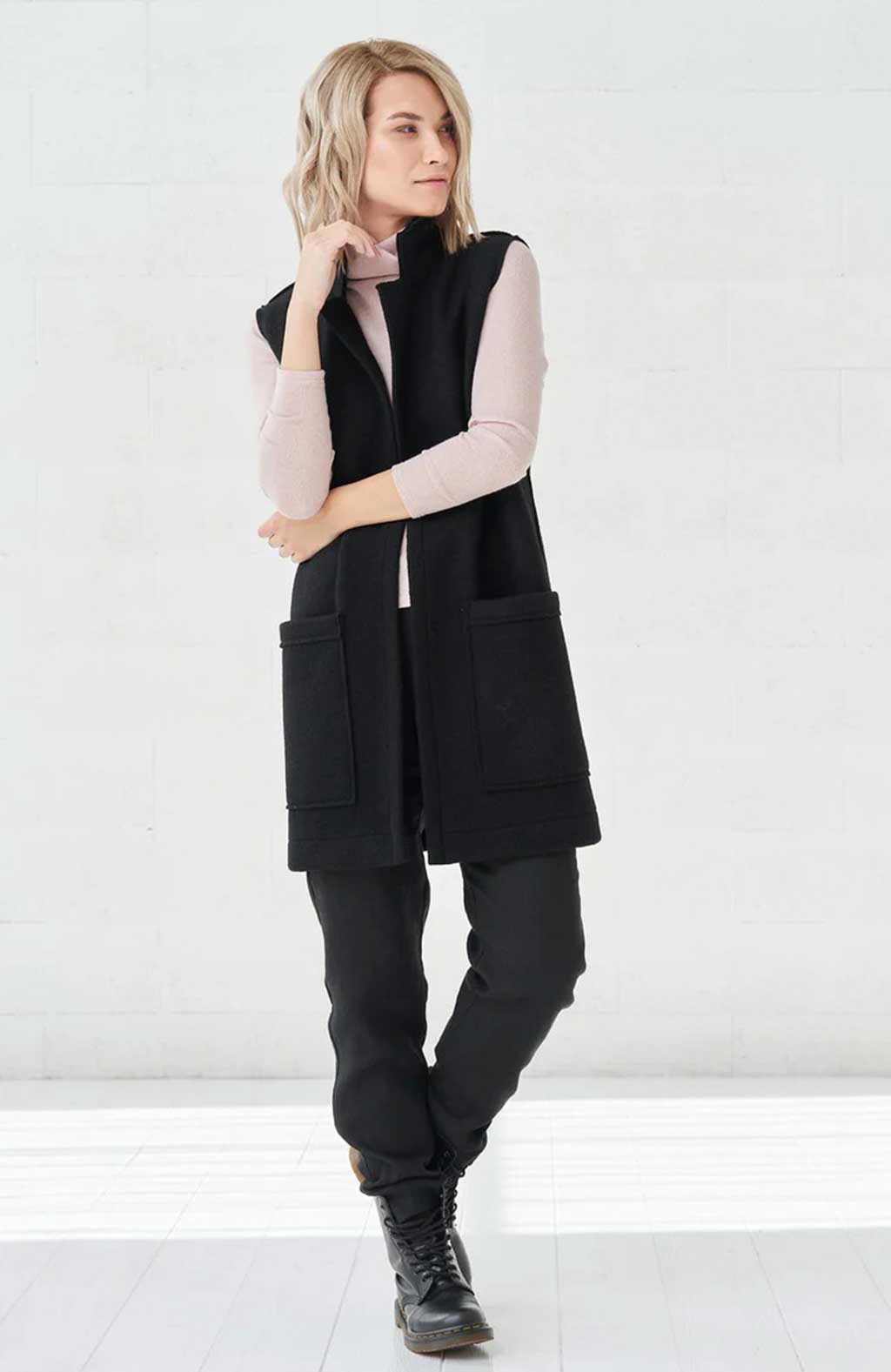 tazzia-luna-vest-liivi Tazzia Luna vest.