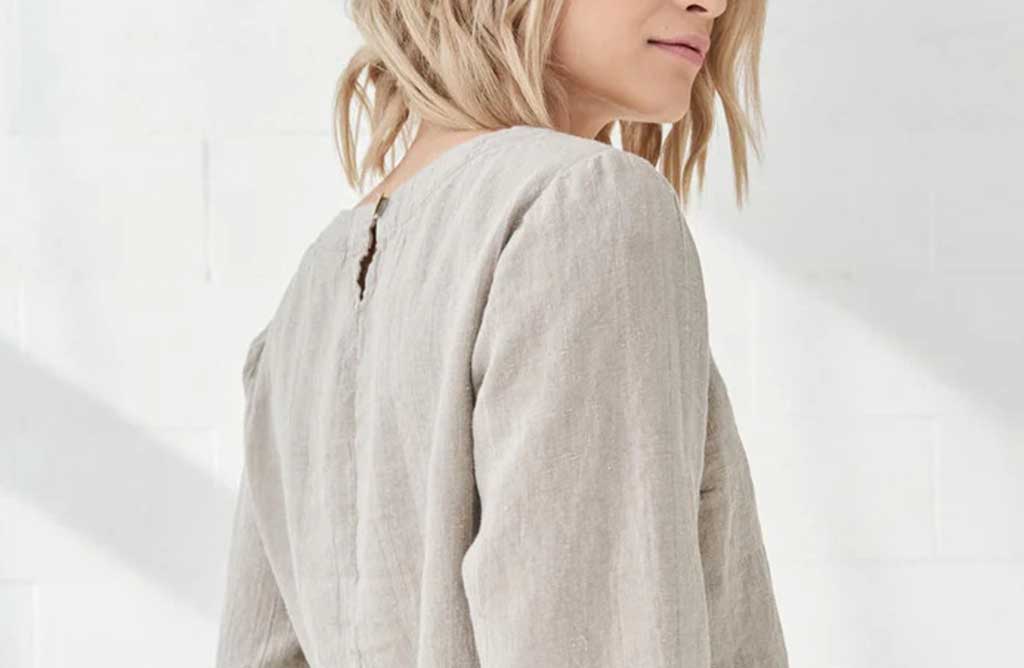 tazzia-karen-beige-pellava-paita-taka Tazzia Karen beige pellava paita.